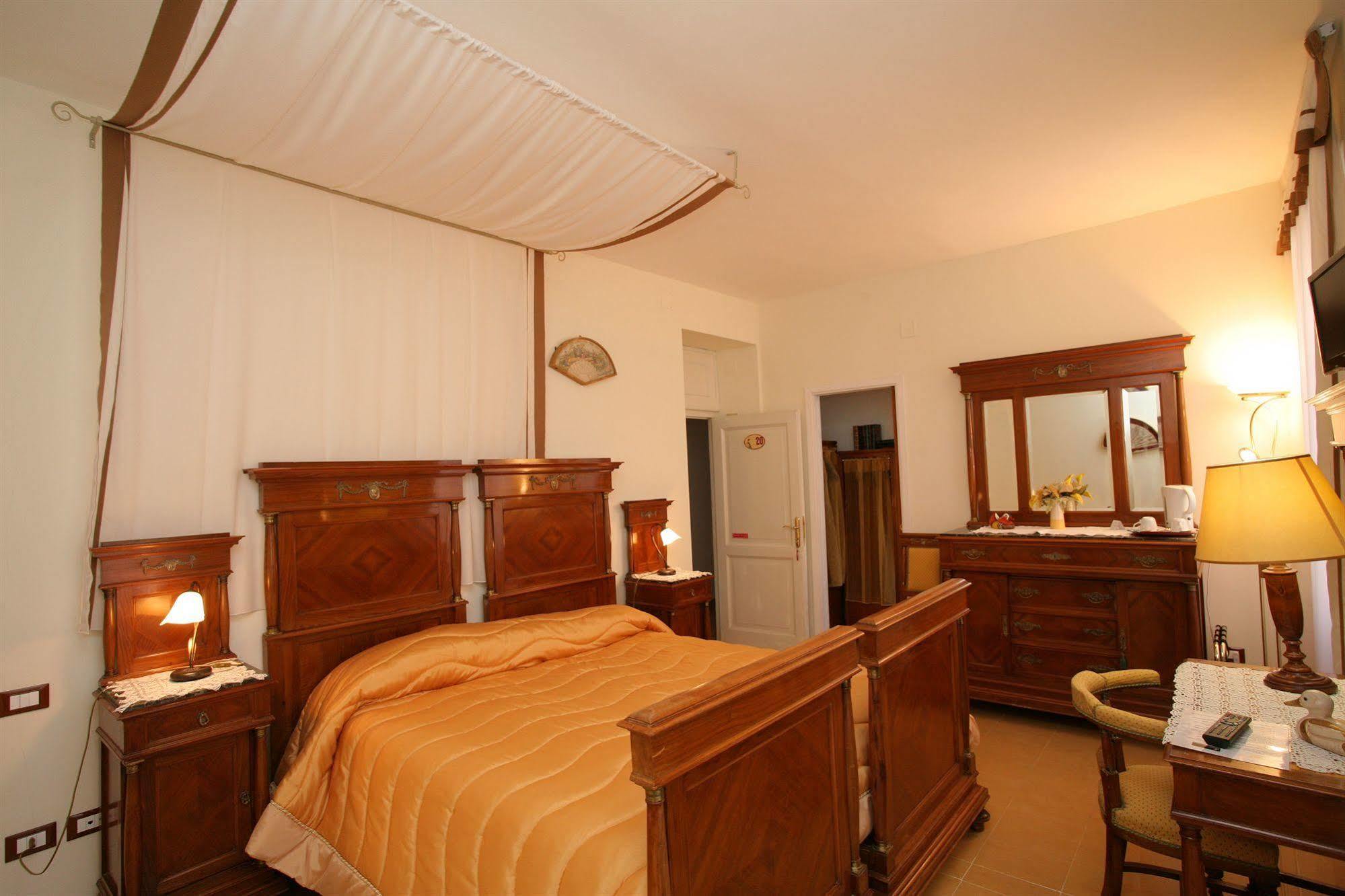 Hotel Roma Scanno Ngoại thất bức ảnh